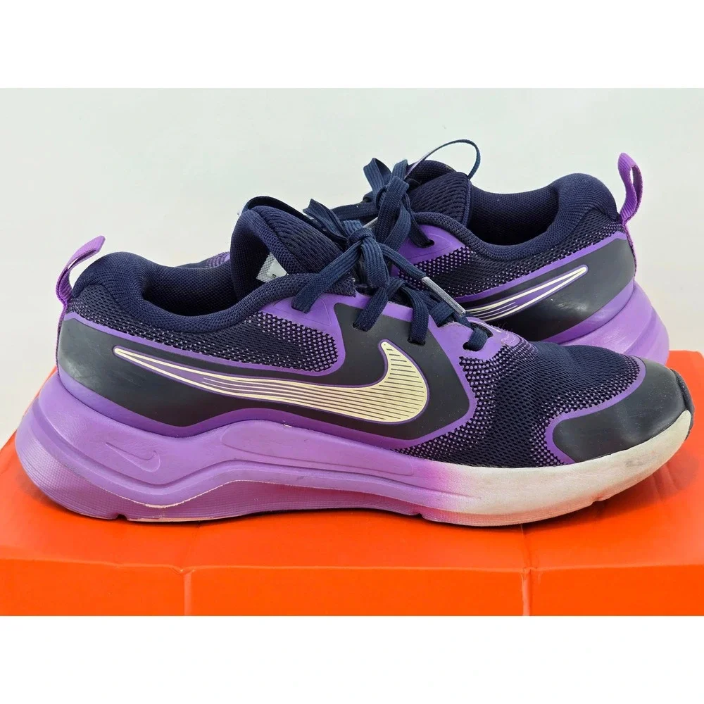 Nike Cosmic Runner Swoosh Kids 4Y Blue Purple IQ9861-402 - Good